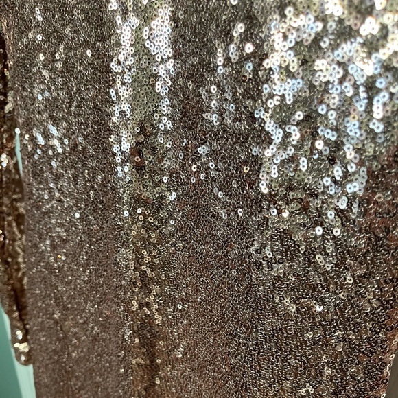 Uniquely coloured, golden La Nuit Revamped dress in size medium. - Picture 6 of 7